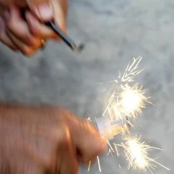 Vargo Outdoors Ultimate Fire Starter -NRS shop 1 1 img 3676 50939.1626822181