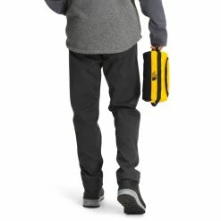 The North Face Base Camp Travel Canister - Small -NRS shop nf0a52tg zu3 modelback rsz 08852.1643152814